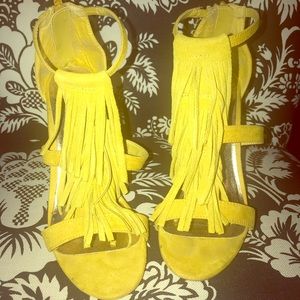 Yellow fringe heels size 8